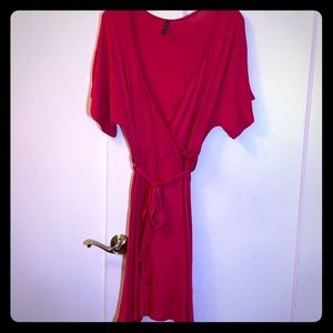 3x 2x Smokin’ hot fuchsia faux-wrap dress
